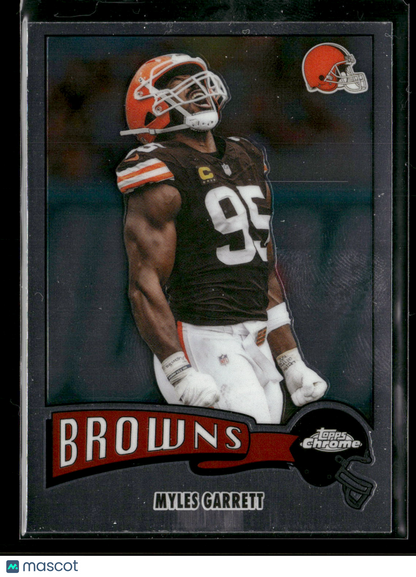 2025 Topps Chrome Football Myles Garrett #1975-8 1975 Topps