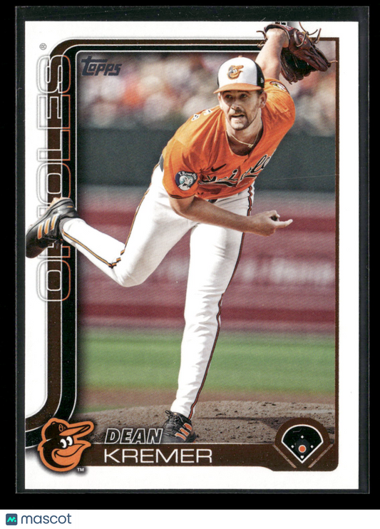 2025 Topps Series 2 Baseball Dean Kremer #563