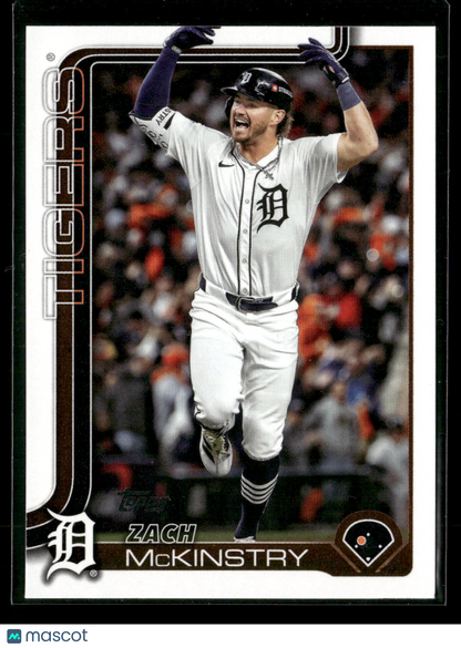 2025 Topps Series 2 Baseball Zach McKinstry #560