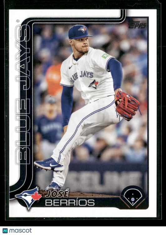 2025 Topps Series 1 Baseball José Berríos #33